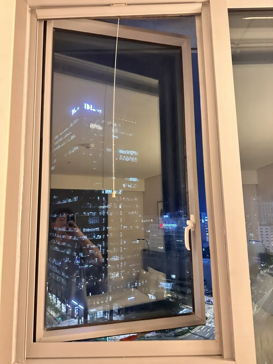 안열리는 창호 수리 사례 02 프로젝트창 작업 후 모습