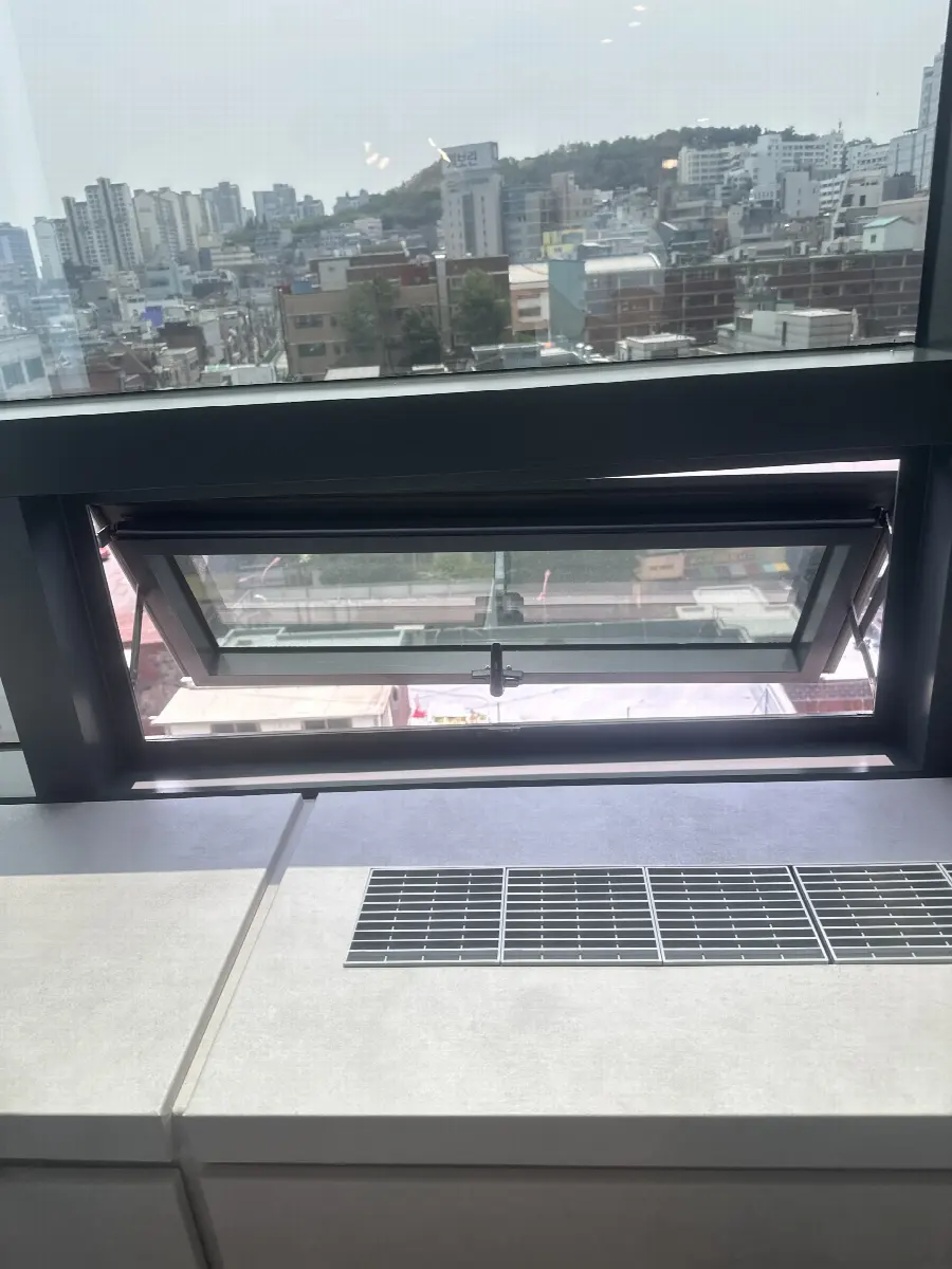 창문 안닫힘 수리 프로젝트창 작업 후 모습